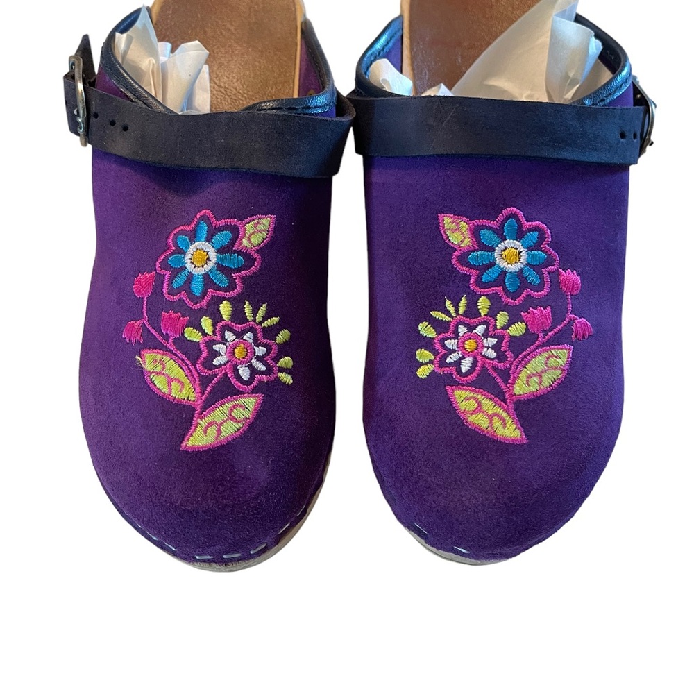 Hannah Anderson Clog